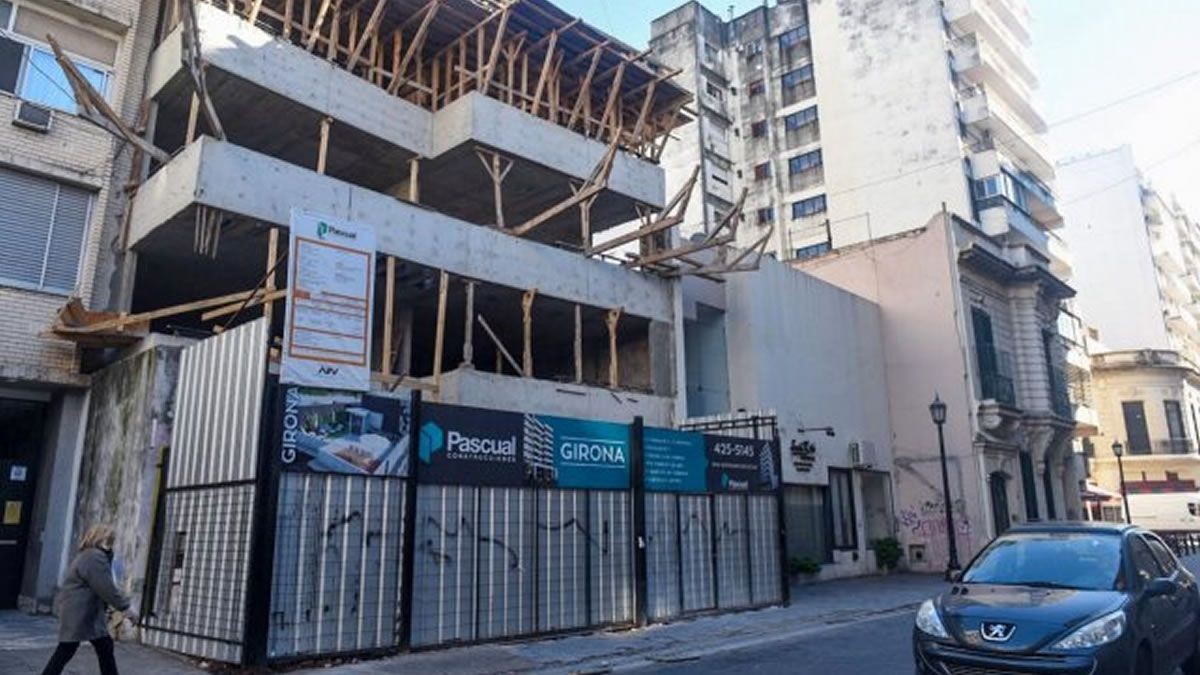 Un albañil murió tras caer de cinco metros en una obra en la zona sudoeste | Rosario y la región