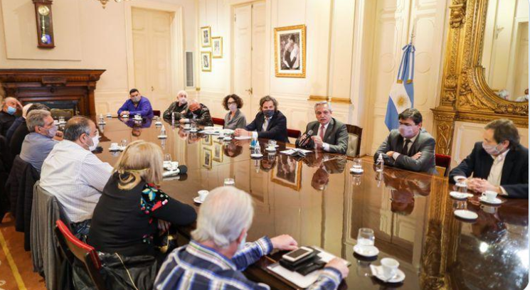 Los detalles de la suba escalonada del salario mínimo hasta febrero de 2022 | Economía y negocios