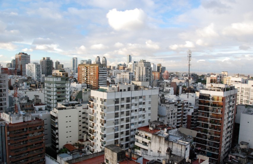 Buen tiempo en la ciudad con nubosidad en aumento hacia la tarde | Servicios