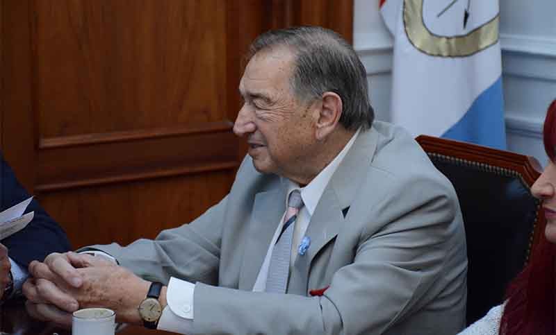 Sin palabras: falleció el reconocido locutor Hugo de Cruz | Rosario y la región