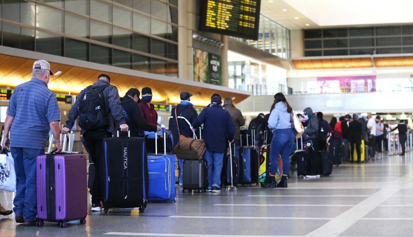 Los menores de 18 años no necesitarán estar vacunados contra el coronavirus para entrar a Estados Unidos (1) | Internacionales