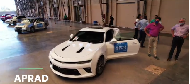 Subastan vehículos decomisados en operativos por hechos delictivos | Rosario y la región