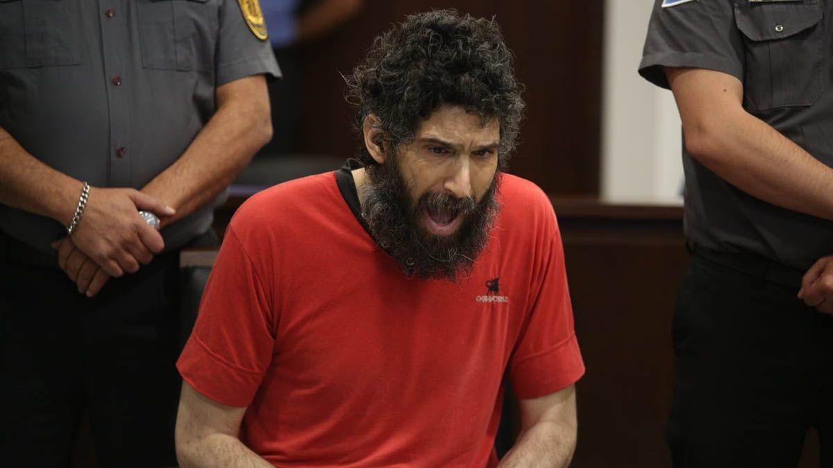 Fiscal descarta que el "hombre gato" sea inimputable: pide que lo declaren culpable por el doble homicidio | Información General