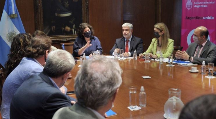 El Gobierno le pidió a los laboratorios congelar los precios de medicamentos hasta enero | Información General