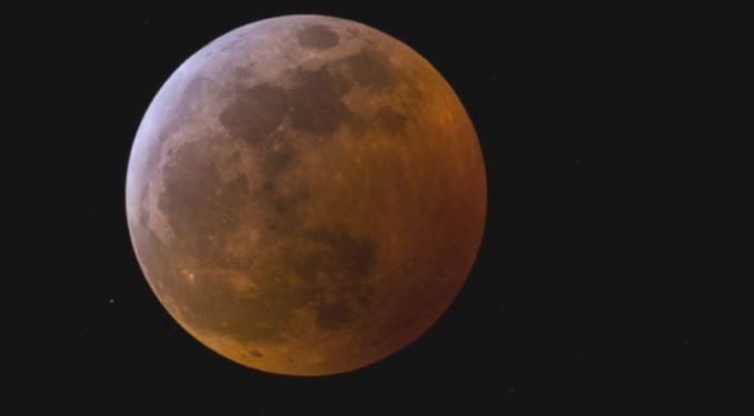 ¿Cómo y dónde ver el eclipse parcial lunar más largo del siglo? | Tecnología