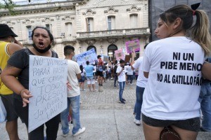 Corrientes: Policías imputados por la muerte de un joven también son investigados por "apremios" a su amigo | Información General
