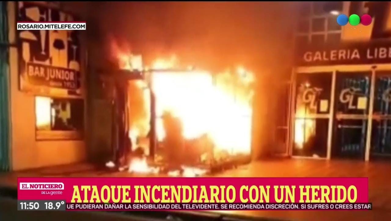 Video: así fue el momento en el que incendiaron la sede de Rosario Central | Rosario y la región