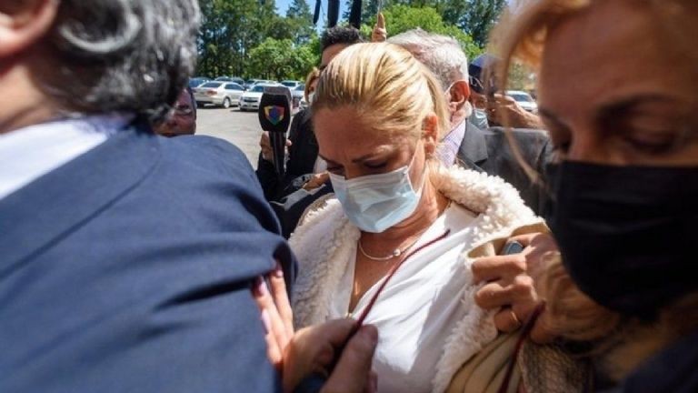 Mavys, la novia cubana de Maradona, declaró ante la Justicia: "Diego me metió en la droga y el alcohol" | Información General