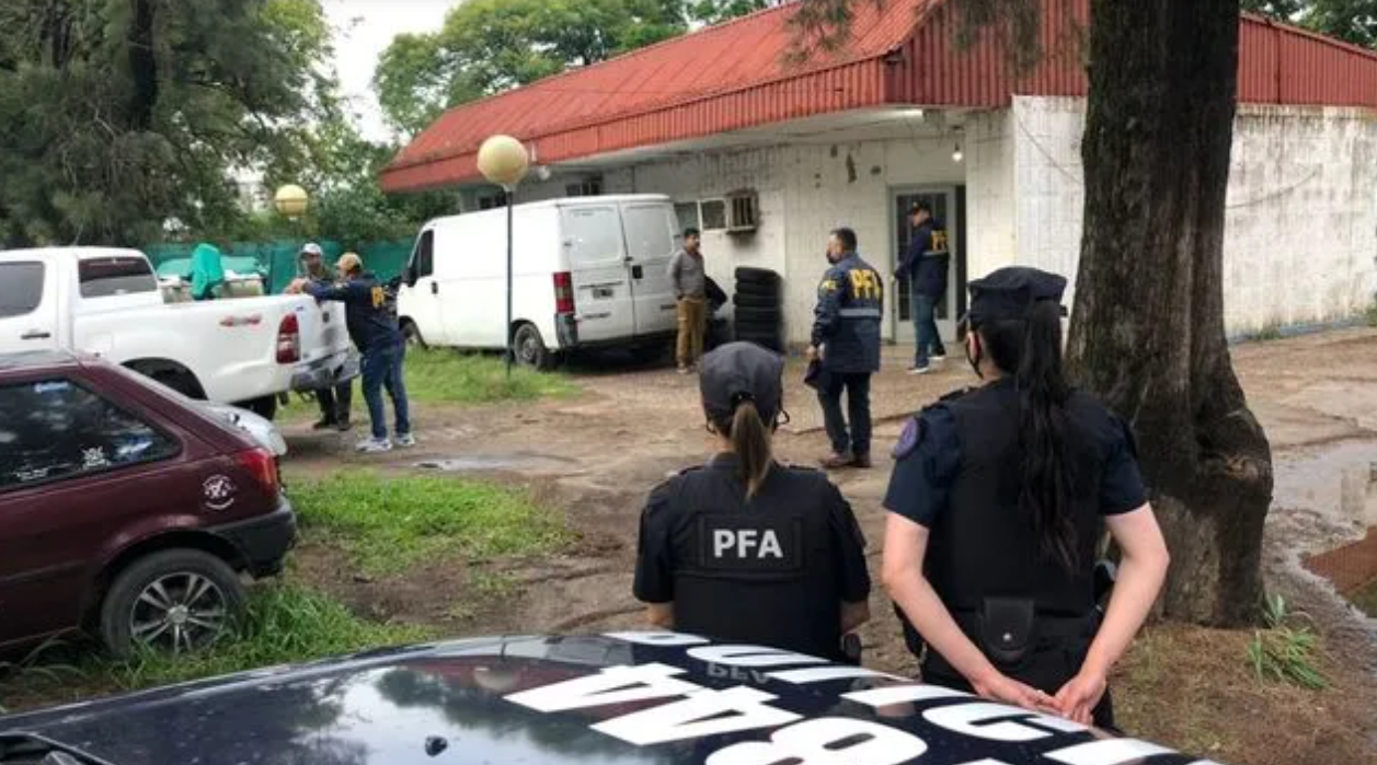 Detuvieron a un agente de la AIC tras un allanamiento en la Brigada de Drogas | Información General