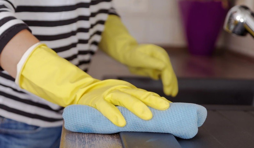 Aumento: cómo queda la escala de sueldos del personal domestico desde diciembre | Servicios