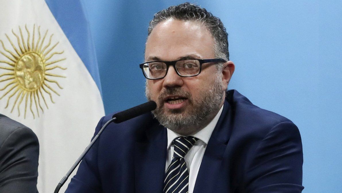 Kulfas: "Cuidar los pocos dólares de la economía es un acto de responsabilidad social" | Economía y negocios