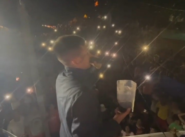 Insultando al público, L-Gante abandonó un show cuando tiraron una lata contra el escenario | Espectáculos