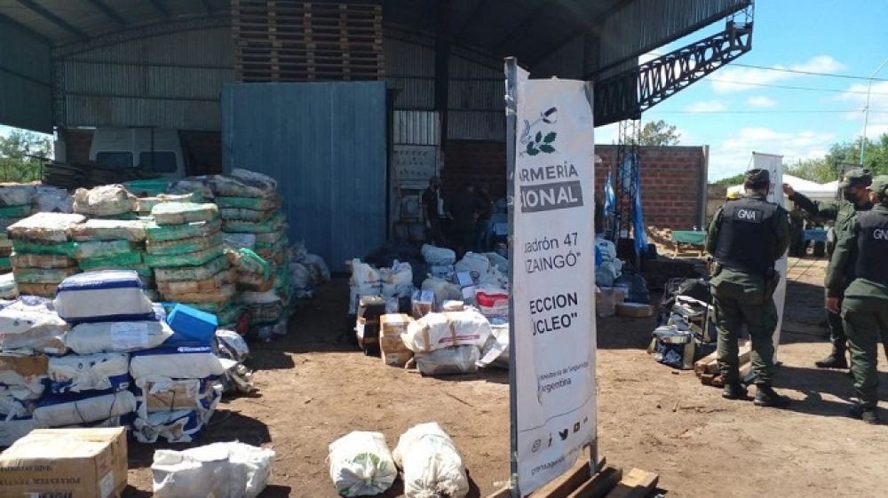 Quemaban 20 toneladas de marihuana y llenaron de humo a todo un pueblo de Corrientes | Información General