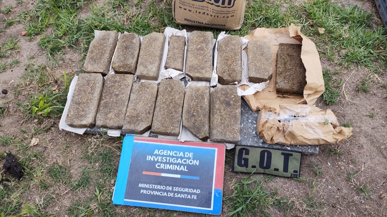 Lo quisieron matar a tiros y le descubrieron 9 kilos de marihuana en su casa de Bermúdez | Rosario y la región