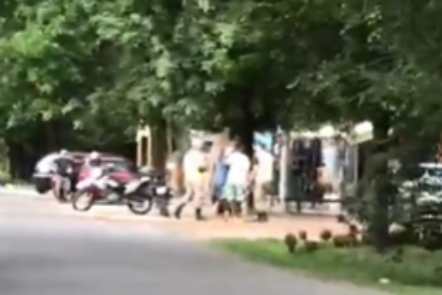 Relatos salvajes: molieron a golpes a un inspector de tránsito y terminaron presos | Rosario y la región