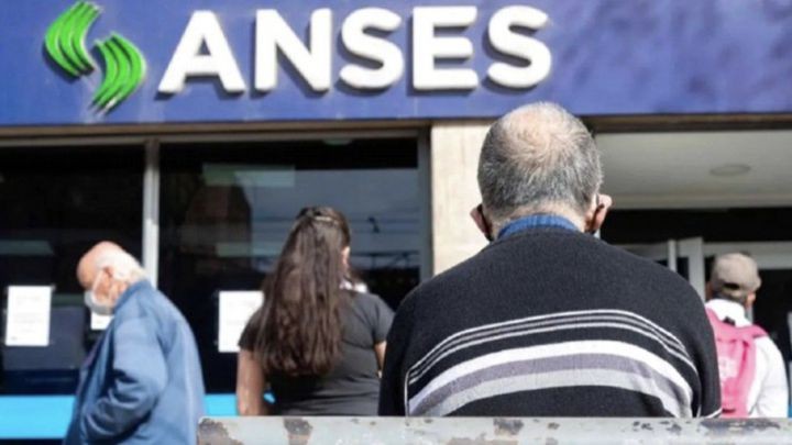Confirmaron el pago de un bono a jubilados antes de Navidad | Economía y negocios