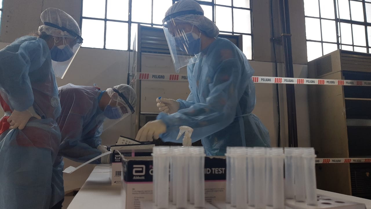 Coronavirus: estudian un posible brote de la variante ómicron en Córdoba | Información General