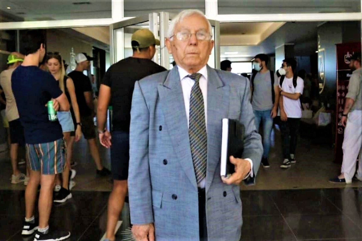 Bisabuelo correntino de 83 años se recibe de abogado | Información General