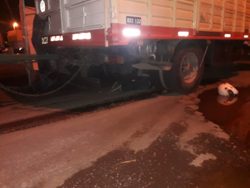 Tragedia en Ruta 11: murió motociclista aplastado por un camión | Rosario y la región