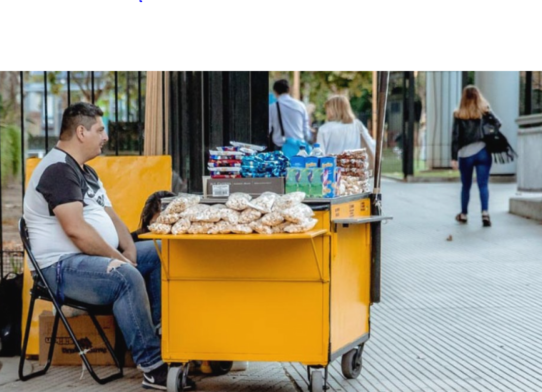 Dos tercios de quienes trabajan “en negro” no alcanzan a reunir un salario mínimo | Economía y negocios