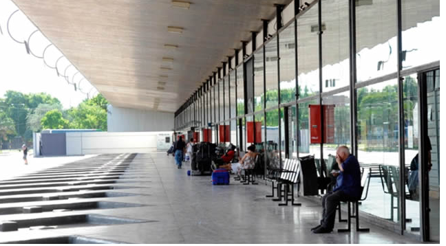 El transporte de media distancia pide un 100% de aumento tarifario | Información General