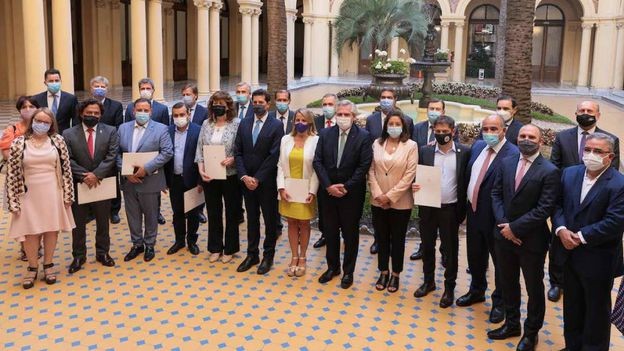 Guzmán les explicará a los gobernadores los detalles de las negociaciones con el FMI | Economía y negocios