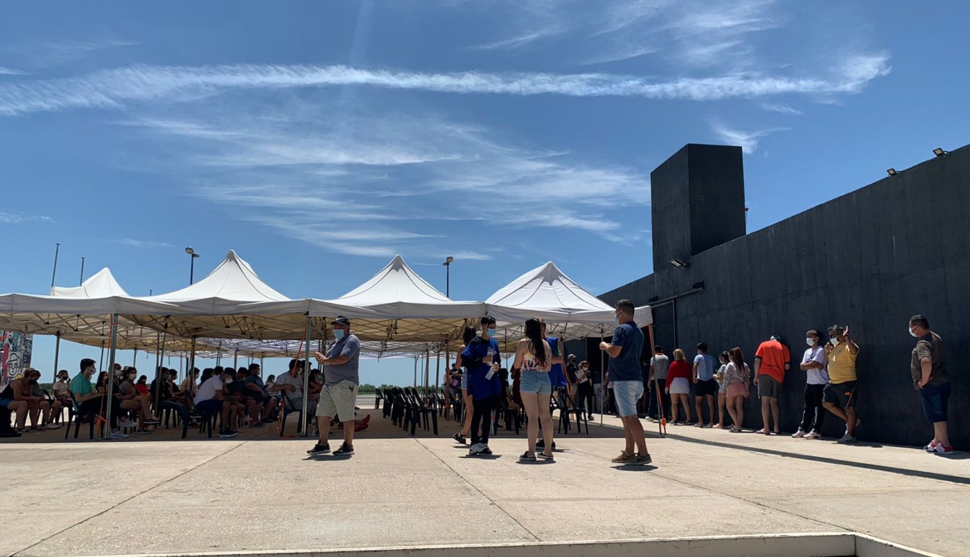 Covid en Santa Fe: el 95% de los pacientes atraviesa la enfermedad en su domicilio | Información General