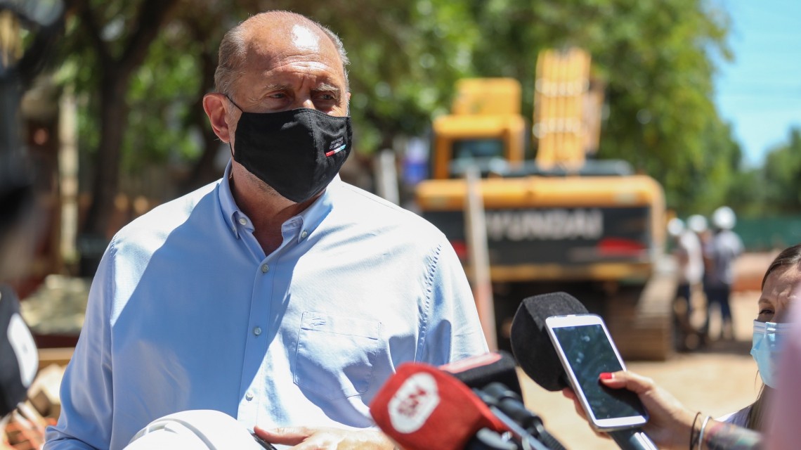 Perotti: "El altísimo nivel de vacunación nos está permitiendo cuidar el trabajo" | Política