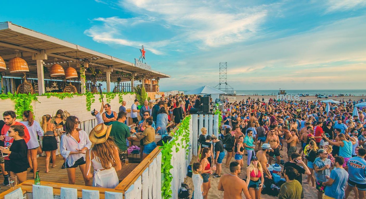 “No nos vamos a aislar porque ya pagamos todo”: el video que generó polémica en las redes sociales | Tecnología