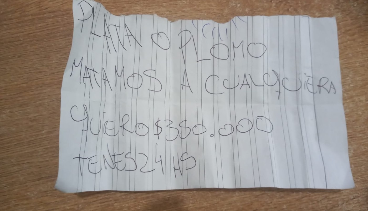 Plata o plomo: le dieron 24 horas para entregar 35 mil pesos | Rosario y la región