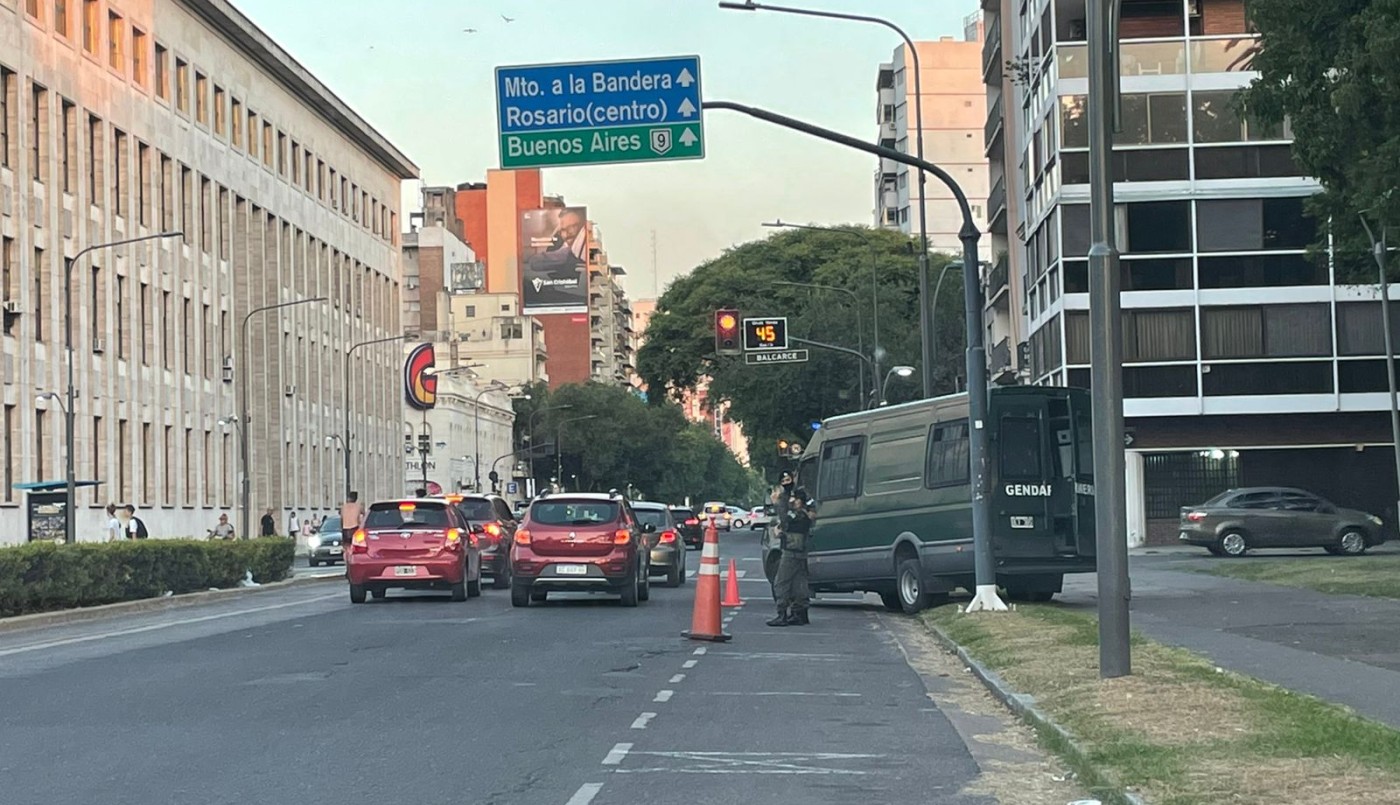 Cardozo: “Las fuerzas federales deben cuidar los barrios, no cumplir tareas de agentes de tránsito” | Rosario y la región