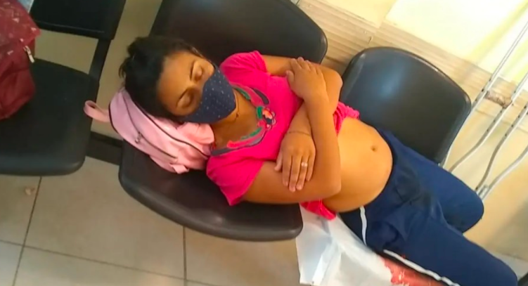 Drama en Santiago del Estero: perdió un embarazo tras esperar 12 horas que la atiendan en la guardia | Información General