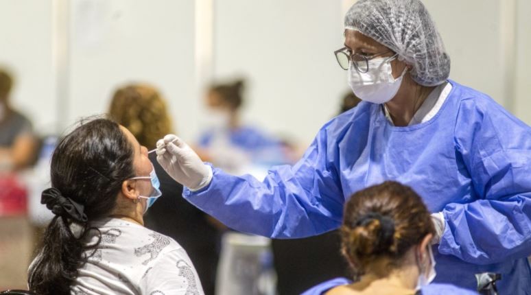 Argentina superó los ocho millones de casos de coronavirus | Información General