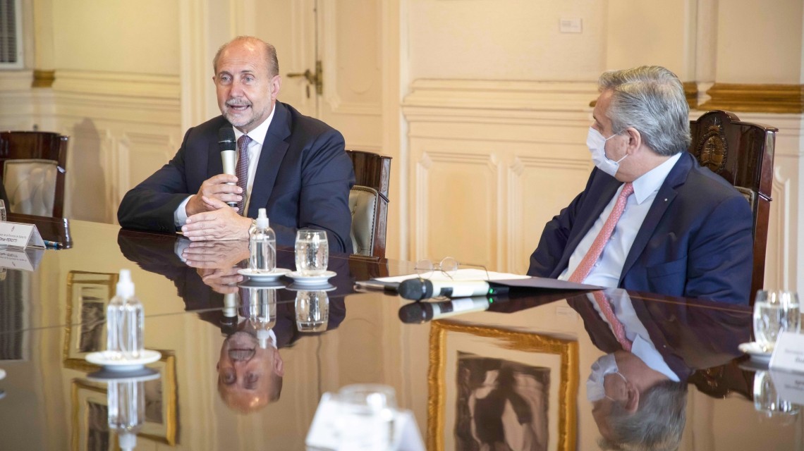 El presidente y Perotti firmaron un acuerdo para financiar el Programa Santa Fe + Conectada | Política