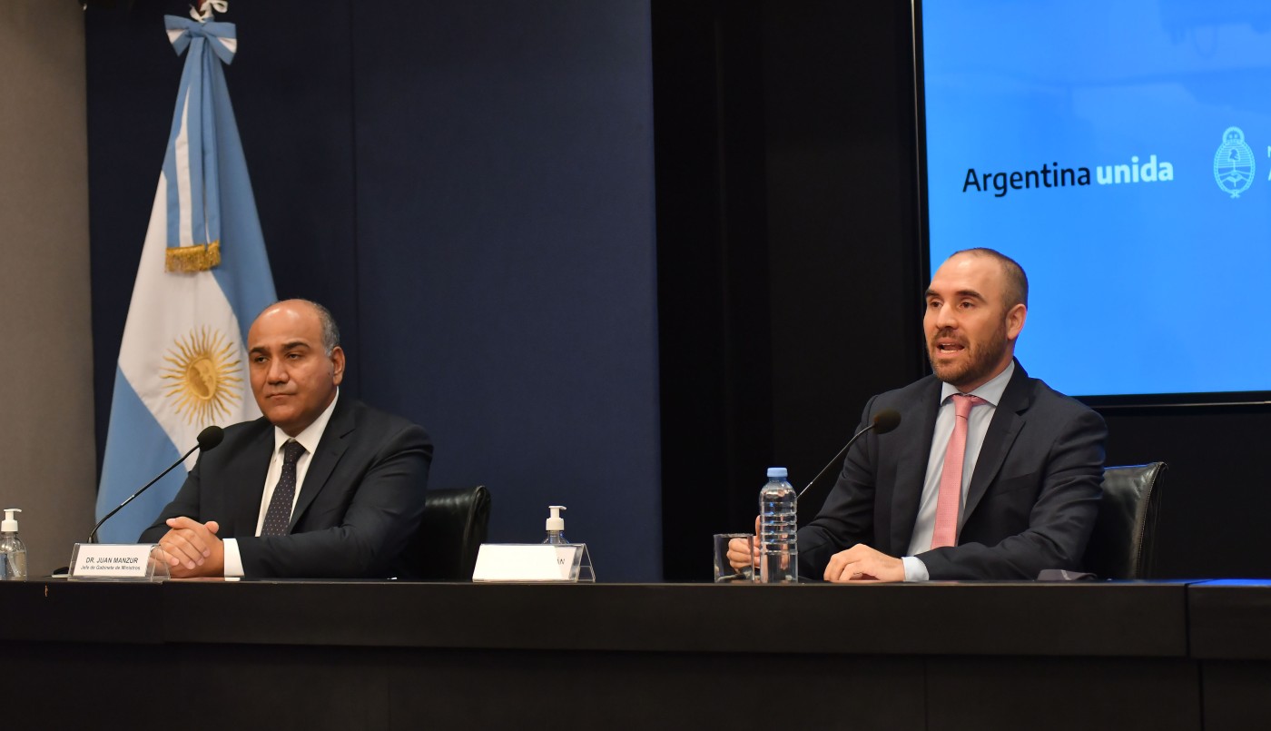 Un plan de cuatro bloques y revisiones trimestrales: detalles del acuerdo con el FMI | Economía y negocios