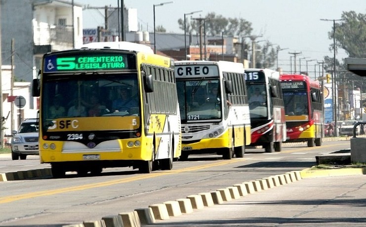 Los chóferes  de UTA cobraron la mitad del sueldo y la semana podría comenzar sin colectivos | Rosario y la región