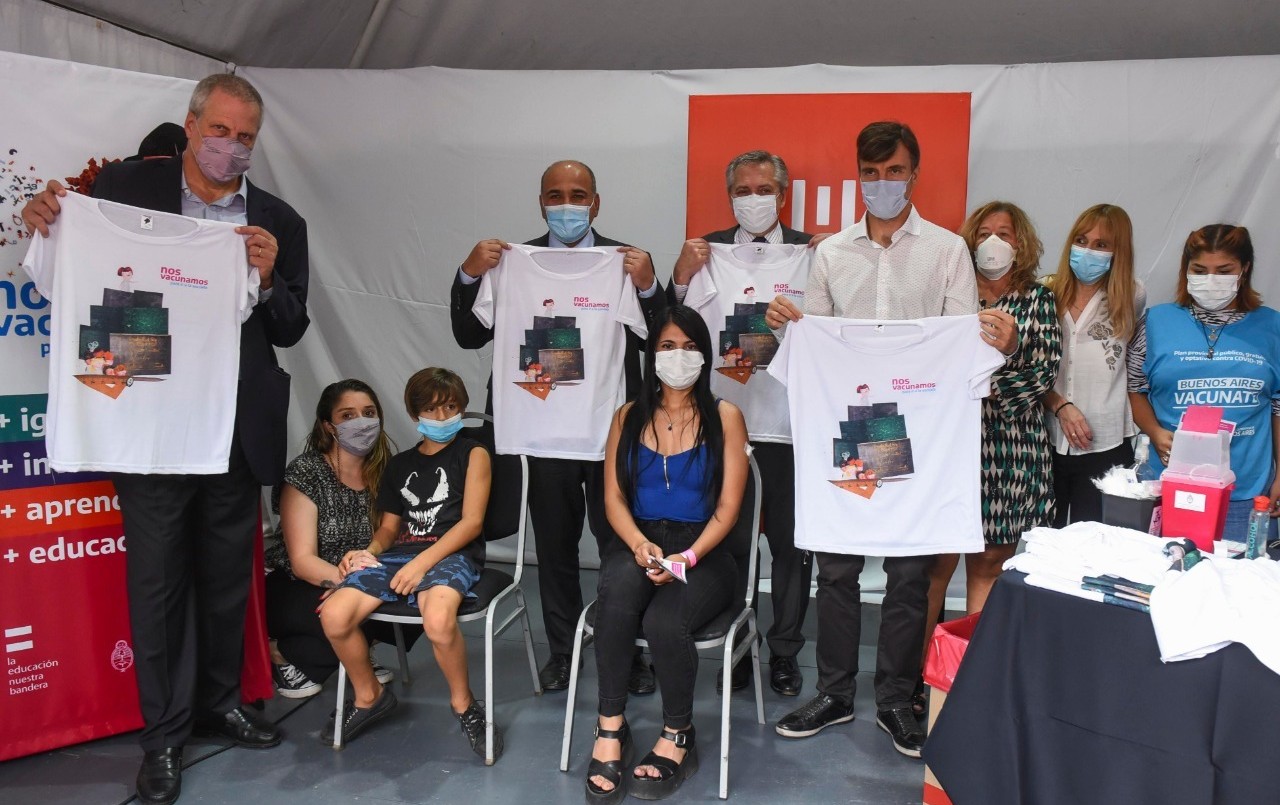 Más del 90% de los docentes de todo el país completaron su esquema de vacunación | Información General