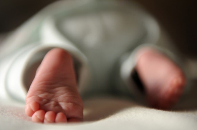 "Muerte dudosa": investigan el fallecimiento de una beba de 3 meses en Cipolletti | Información General