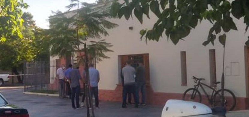 Murió un hombre apuñalado por su hijastro durante un brote psicótico | Información General