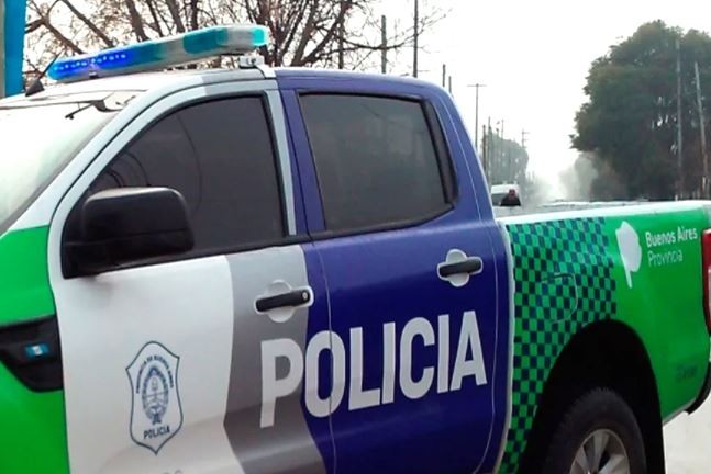 Un policía se resistió a un robo en Moreno e hirió de gravedad a un "motochorro" | Información General