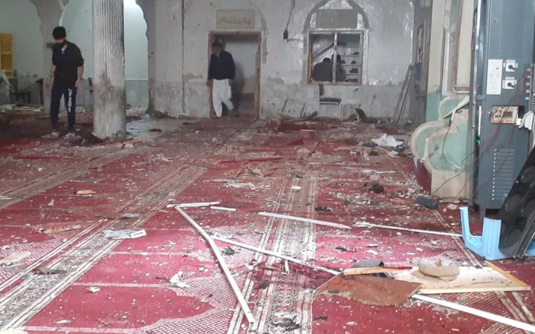 Explotó una mezquita en Pakistán y hay 50 muertos: creen que fue un ataque suicida | Internacionales