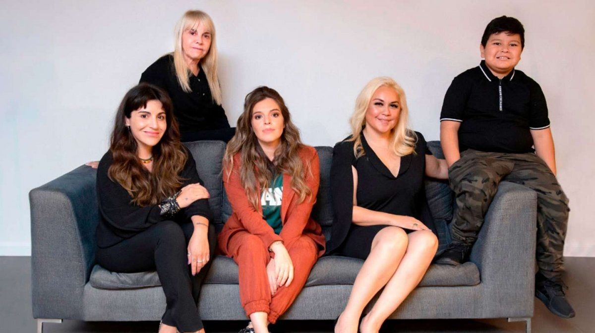 Claudia Villafañe y Verónica Ojeda reclamaron la herencia de Diego Maradona: la foto con sus hijos | Información General