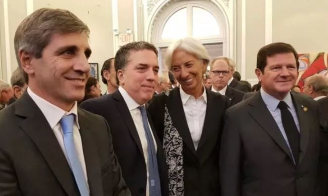 Denuncian por envío ilegal de dólares al exterior a Dujovne, gestor de la deuda con el FMI | Política