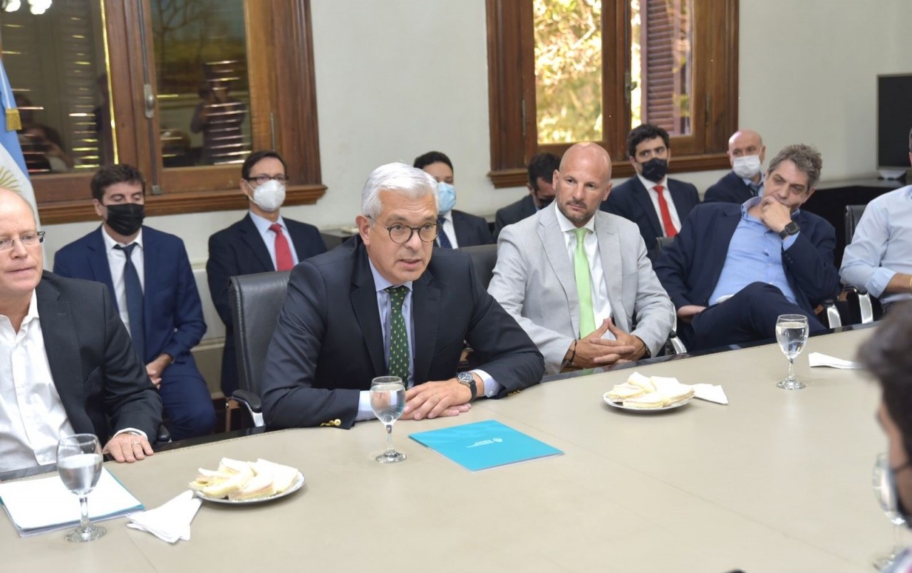 El Gobierno niega que vaya a subir las retenciones al campo | Política