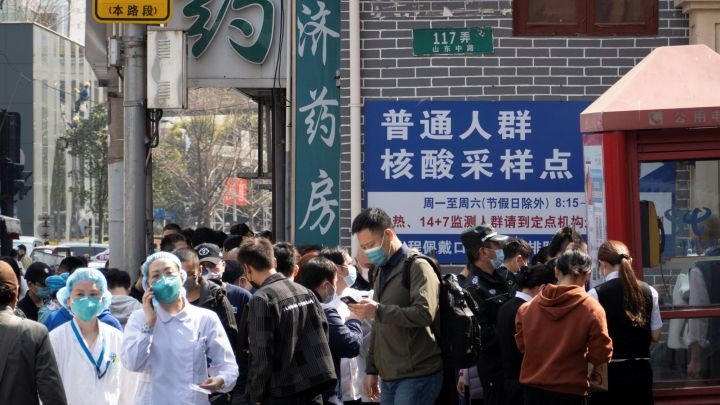 China registró la mayor cantidad de contagios diarios de coronavirus desde hace dos años | Internacionales
