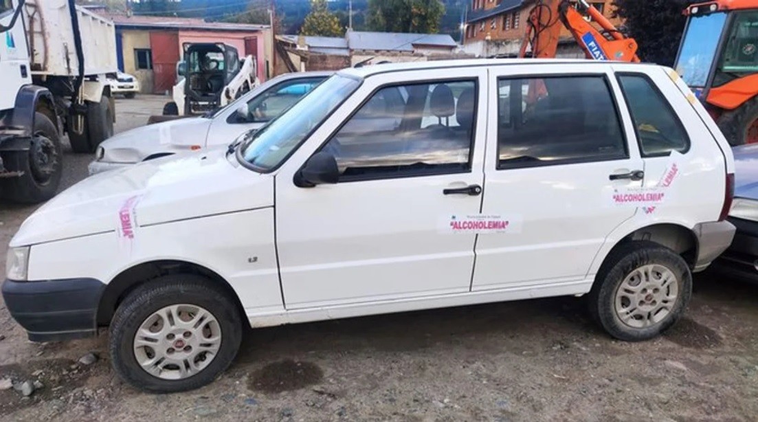 Manejaba borracho, evadió un control y golpeó a policías | Información General