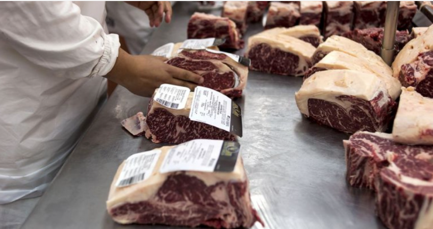 El Gobierno prohibirá la exportación de carne a empresas que incumplan con el abastecimiento interno | Economía y negocios