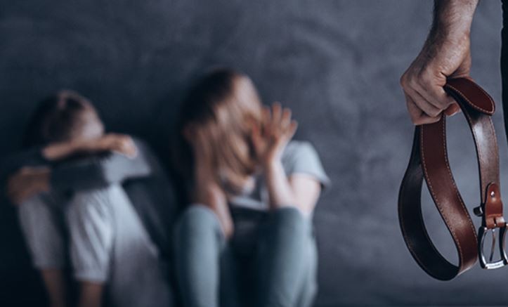 Gales prohíbe por ley los castigos corporales a los niños | Internacionales