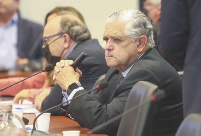 López Murphy denunció penalmente al Presidente por la suba de las retenciones | Información General