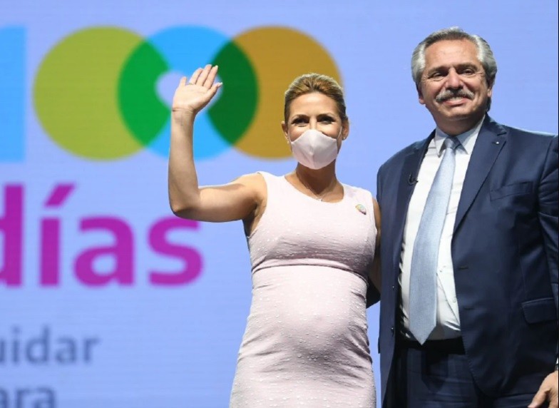 Cuáles son los nombres que analizan Alberto Fernández y Fabiola Yañez para su hijo | Información General